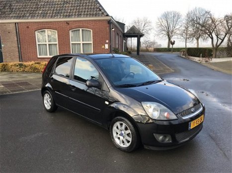 Ford Fiesta - 1.3-8V Futura 5 DEURS AIRCO - 1