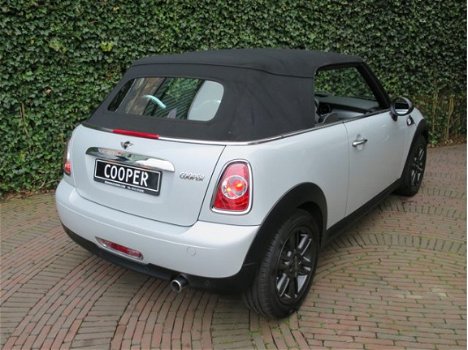 Mini Mini Cabrio - 1.6 Cooper Chili R57 LCI met Navi, HK Hifi, Xenon en Leder - 1