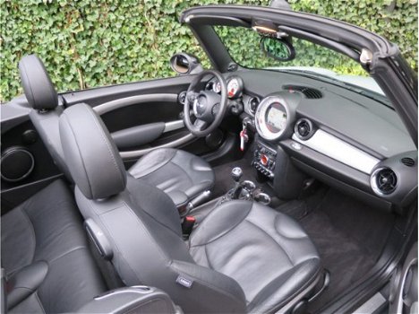 Mini Mini Cabrio - 1.6 Cooper Chili R57 LCI met Navi, HK Hifi, Xenon en Leder - 1