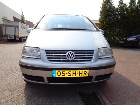 Volkswagen Sharan - 2.0 TDI Comfortline Navi, Clima, PDC, Cruise control - 1