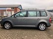 Volkswagen Touran - 2.0-16V FSI Trendl. GOED ADVERTENTIE LEZEN - 1 - Thumbnail