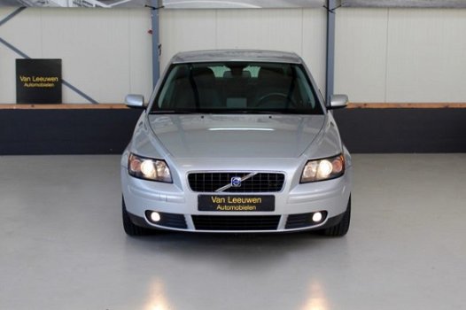 Volvo S40 - 2.4i Kinetic Youngtimer - 1