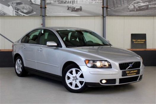 Volvo S40 - 2.4i Kinetic Youngtimer - 1