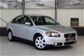 Volvo S40 - 2.4i Kinetic Youngtimer - 1 - Thumbnail