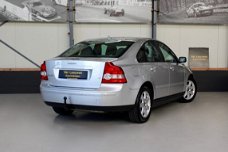 Volvo S40 - 2.4i Kinetic Youngtimer