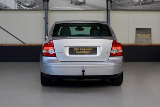 Volvo S40 - 2.4i Kinetic Youngtimer - 1