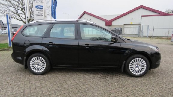 Ford Focus Wagon - 1.8 Limited Leer, Navigatie, Trekhaak, PDC, 127213 km - 1