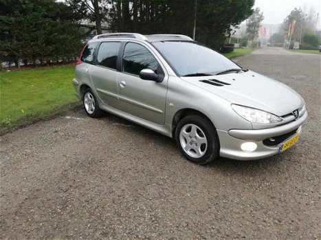 Peugeot 206 SW - 1.4 Air-line 3 - 1