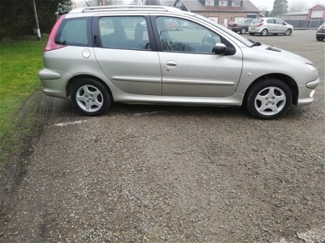 Peugeot 206 SW - 1.4 Air-line 3 - 1