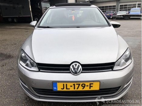 Volkswagen Golf - 7 1.6 tdi 105pk highline panoramadak elektr - navi - toucschreen - pdc - stoelverw - 1