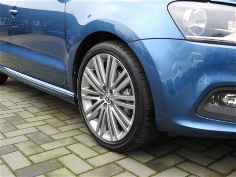 Volkswagen Polo - 1.4 TSI BlueGT 140PK Clima, stoelverwarming, alcantara bekleding - 1