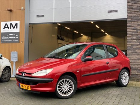 Peugeot 206 - 1.4 XT | automaat | lage km | - 1