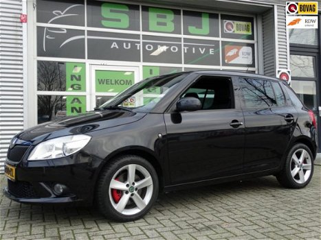 Skoda Fabia - 1.4 TSI RS DSG Cruise Airco Stoelverw. *180PK - 1