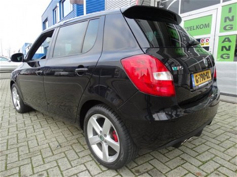 Skoda Fabia - 1.4 TSI RS DSG Cruise Airco Stoelverw. *180PK - 1