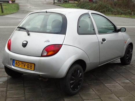 Ford Ka - 1.3 Futura - AIRCO - AFL MET NIEUWE APK - USB - AUX - ACTIE PRIJS - 1