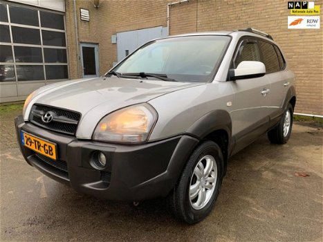 Hyundai Tucson - 2.0i Style Trekhaak, Lichtmetalen velgen, Climate control - 1