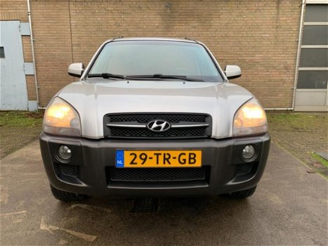 Hyundai Tucson - 2.0i Style Trekhaak, Lichtmetalen velgen, Climate control - 1