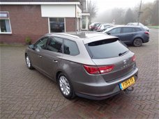 Seat Leon ST - 1.6 TDI Ecomotive Lease Sport LEER NAVIGATIE TREKHAAK PDC