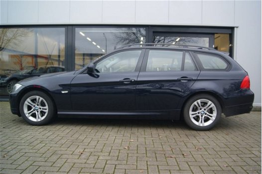 BMW 3-serie Touring - 316i Business Line + NAVI PROF + LM VELGEN + CRUISE + SPORTSTUUR - 1