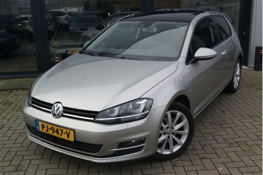 Volkswagen Golf - 1.4 TSI ACT Highline + PANO DAK + ADAPTIVE CRUISE + MASSAGE STOEL - 1