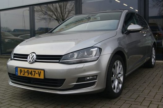 Volkswagen Golf - 1.4 TSI ACT Highline + PANO DAK + ADAPTIVE CRUISE + MASSAGE STOEL - 1