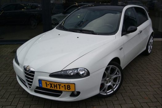 Alfa Romeo 147 - 1.6 T.Spark Quadrifoglio Verde + LEER + AIRCO + LM VELGEN - 1