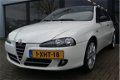 Alfa Romeo 147 - 1.6 T.Spark Quadrifoglio Verde + LEER + AIRCO + LM VELGEN - 1 - Thumbnail