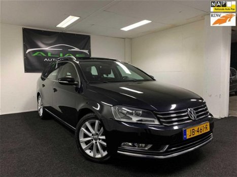 Volkswagen Passat Variant - 1.6 TDI Highline BlueMotion 2011 Zwart AIRCO - Navigatie - Panorama - NA - 1