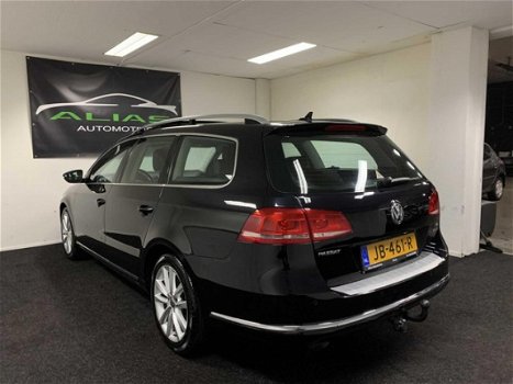 Volkswagen Passat Variant - 1.6 TDI Highline BlueMotion 2011 Zwart AIRCO - Navigatie - Panorama - NA - 1