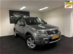 Suzuki Grand Vitara - 2.0-16V Exclusive 2006 Grijs AIRCO - 4x4 - Hoge Instap - APK 2021 - NAP - 1 - Thumbnail