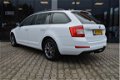 Skoda Octavia Combi - 1.2 TSI Ambition Businessline | Dealer Onderhouden | 16 Inch | Parkeer Sensore - 1 - Thumbnail