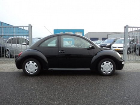 Volkswagen New Beetle - 1.6 75KW Nieuwe APK - 1