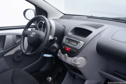 Toyota Aygo - 1.0 12v 3drs. Access Org. audio/Stuurbekrachtiging - 1
