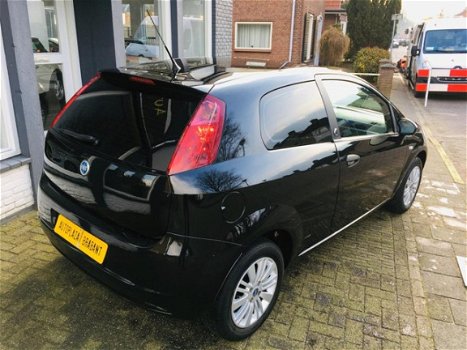 Fiat Grande Punto - 1.4-16V Racing / AIRCO/ ELEKTR.PAKKET/ CV/ NIEUWE APK - 1