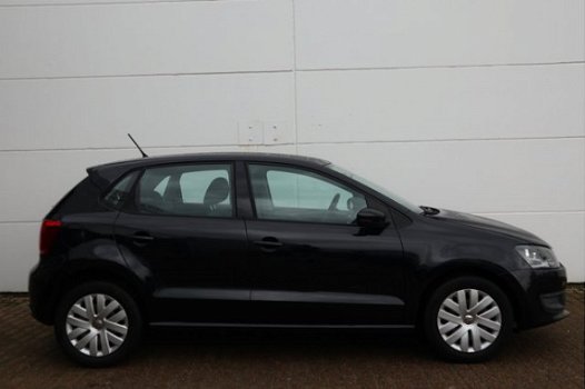 Volkswagen Polo - 1.4-16V Comfortline - 1