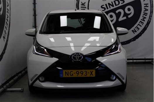 Toyota Aygo - 1.0 VVT-i x-play AIRCO 15 INCH CAMERA EL PAKKET - 1