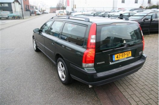 Volvo V70 - 2.4 T 200 PK AUT Airco 5Drs 2000 APK - 1