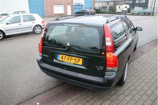 Volvo V70 - 2.4 T 200 PK AUT Airco 5Drs 2000 APK - 1