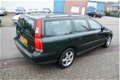 Volvo V70 - 2.4 T 200 PK AUT Airco 5Drs 2000 APK - 1 - Thumbnail