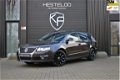 Volkswagen Passat Variant - 3.2 V6 Highline 4-Motion INDIVIDUAL | LEDER | DSG | DEALER ONDERHOUDEN - 1 - Thumbnail