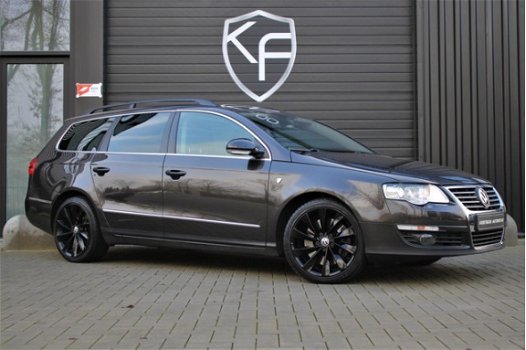 Volkswagen Passat Variant - 3.2 V6 Highline 4-Motion INDIVIDUAL | LEDER | DSG | DEALER ONDERHOUDEN - 1