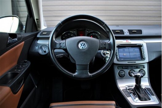 Volkswagen Passat Variant - 3.2 V6 Highline 4-Motion INDIVIDUAL | LEDER | DSG | DEALER ONDERHOUDEN - 1