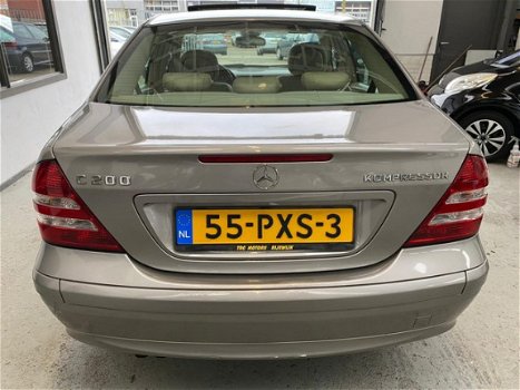 Mercedes-Benz C-klasse - 200 K. Elegance / Leder/ Schuifdak/ Lm velgen / Zeer netjes - 1