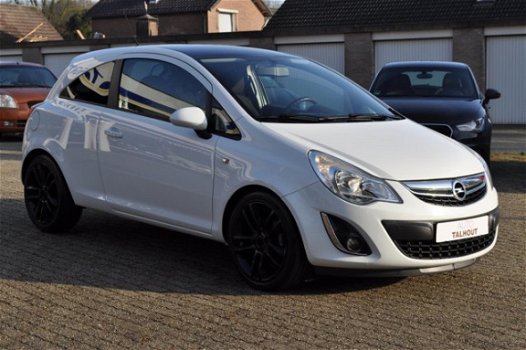 Opel Corsa - 1.4-16V Color Edition '3DRS, AIRCO, LM VELGEN, NW APK, NW OH-BEURT' - 1