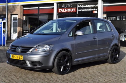 Volkswagen Golf Plus - 1.6 FSI Optive 3 'AIRCO, TREKHAAK, NAVI, ELEK RMN, 6-BAK' - 1