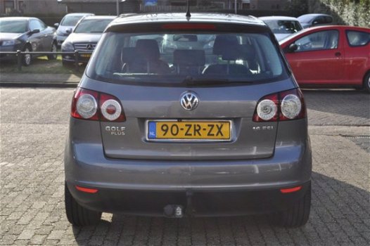 Volkswagen Golf Plus - 1.6 FSI Optive 3 'AIRCO, TREKHAAK, NAVI, ELEK RMN, 6-BAK' - 1