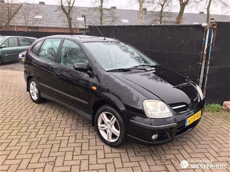 Nissan Almera Tino - 1.8 - 1