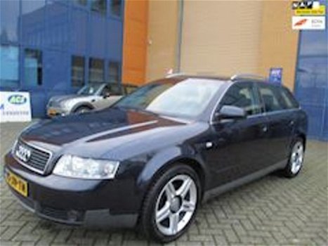 Audi A4 Avant - 2.0 5V Exclusive - 1