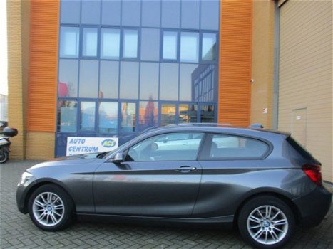 BMW 1-serie - 114i Business+ Leder/PDC/Navi/sportbak - 1