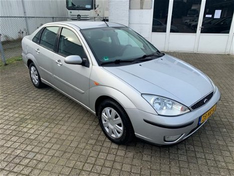 Ford Focus - 1.6-16V Ghia, airco.nieuw APK - 1